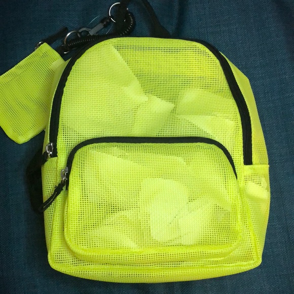 Beach Mini Mesh Backpack - Picture 2 of 5